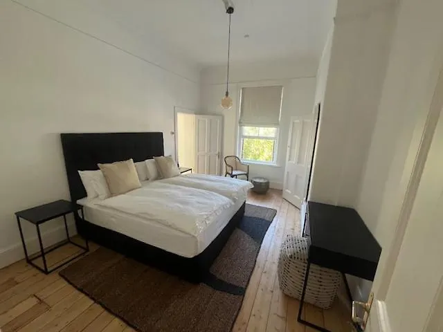 The Alma House 1900 Bed and Breakfast Κέιπ Τάουν
